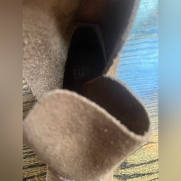 BP.  Shoes Women's Size 8M Ankle Boots Flappy Top Suede Leather Upper Bootie Tan - Picture 7 of 9